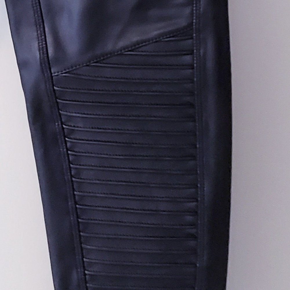 Moto Leggings, Faux Leather Black. 7 For All Mankind
